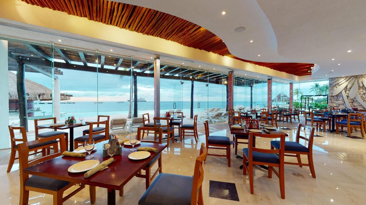 Hotel Grand Park Royal Cozumel Zewnętrze zdjęcie Restaurant at the hotel
