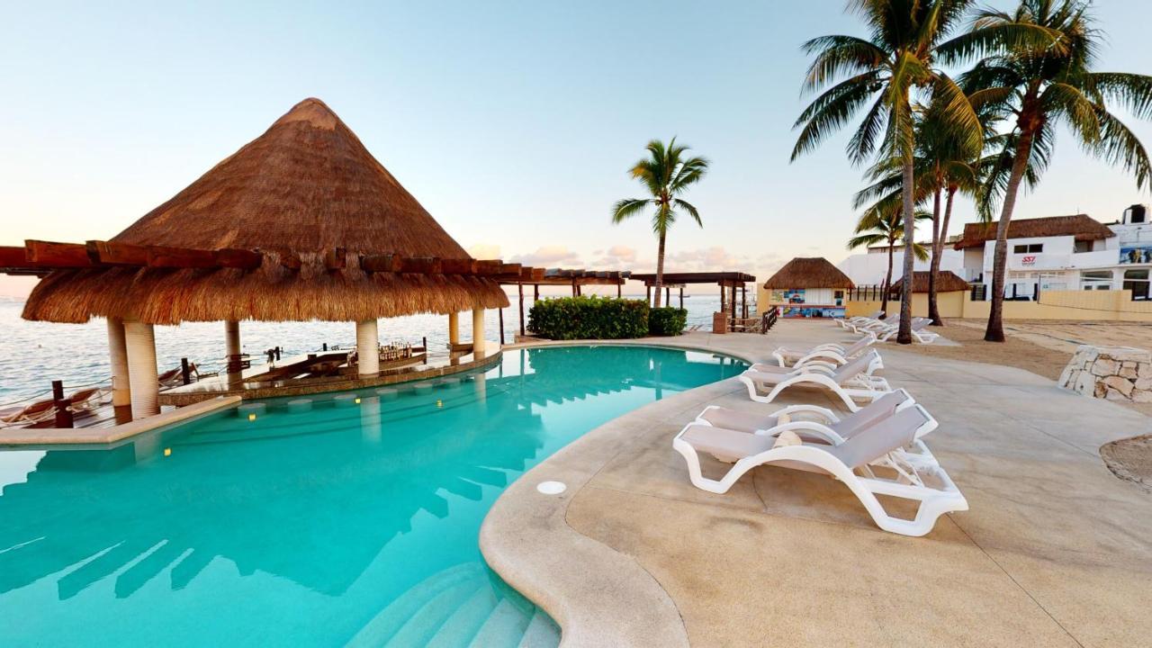 Hotel Grand Park Royal Cozumel Zewnętrze zdjęcie Pool at the Grand Palladium Hotel